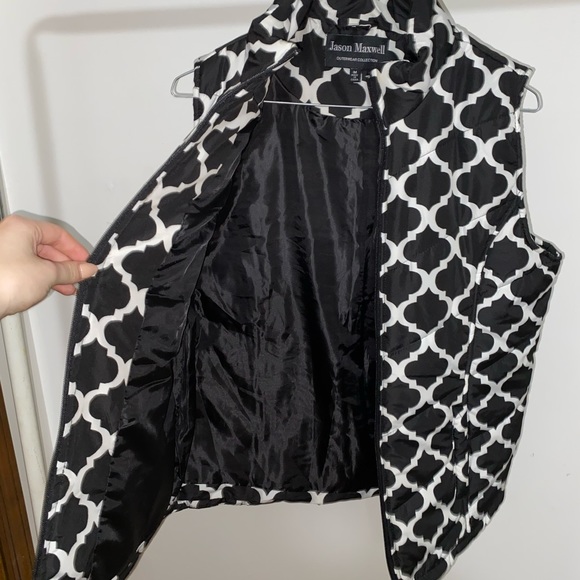 Black and White Fancy Pattern Vest - Picture 3 of 5